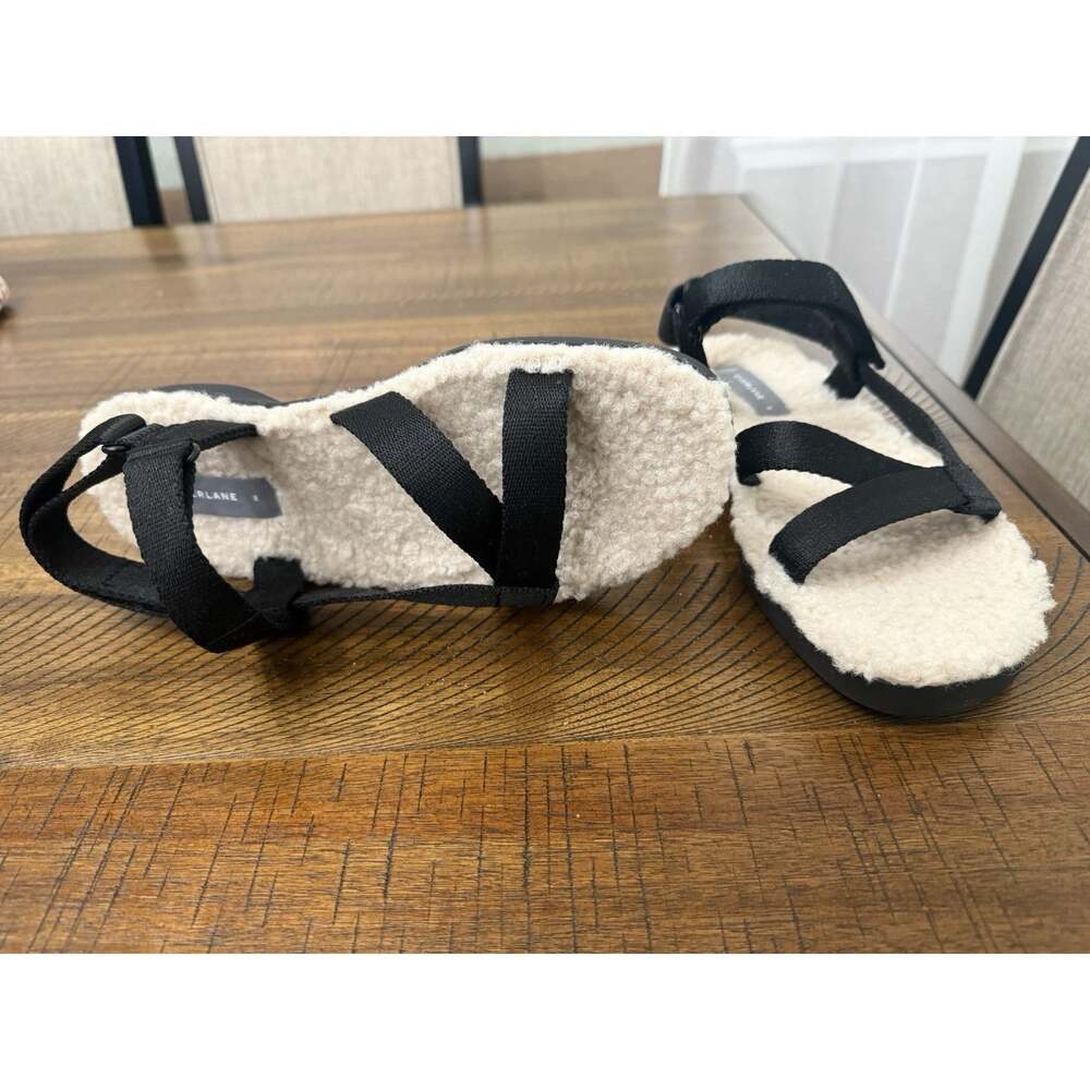 Everlane ReNew Teddy Sherpa Sport Sandals Black Women’s Sz 8 NIB Cozy Minimalist
